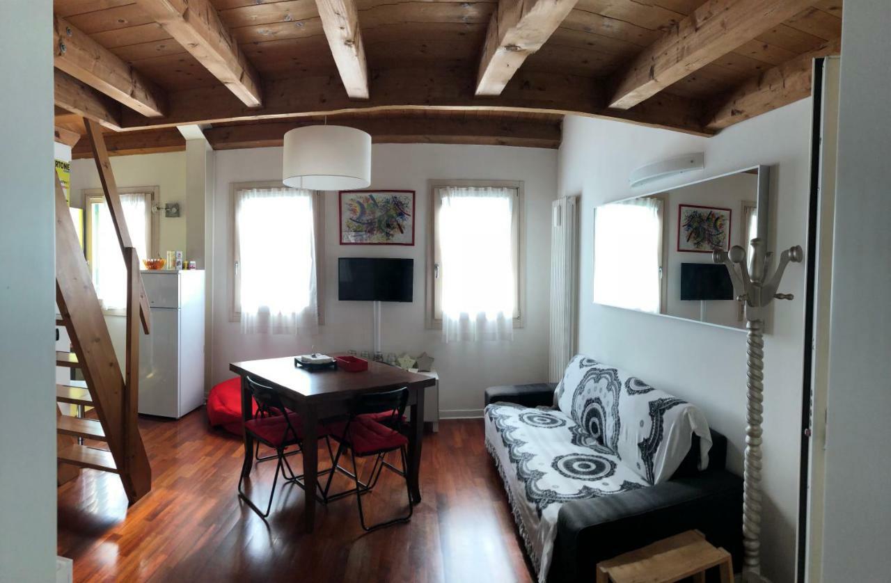 Casa Vacanze Chez La Reine - Holiday Home Vicenza Exterior foto